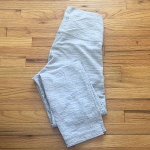 EUC Lululemon Athletica white and grey pants!